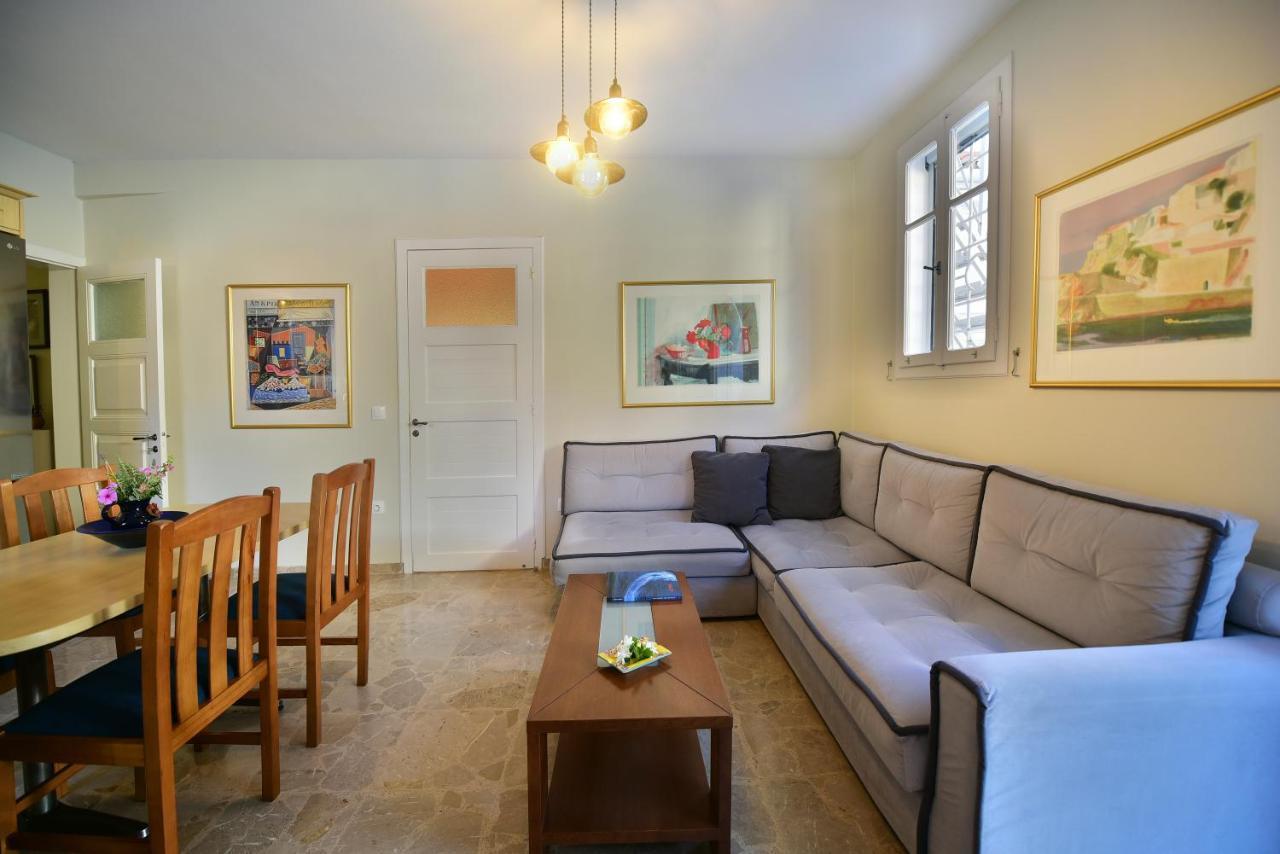 Feel At Home - Family House In Hydra Ngoại thất bức ảnh