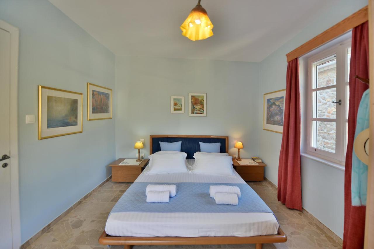 Feel At Home - Family House In Hydra Ngoại thất bức ảnh